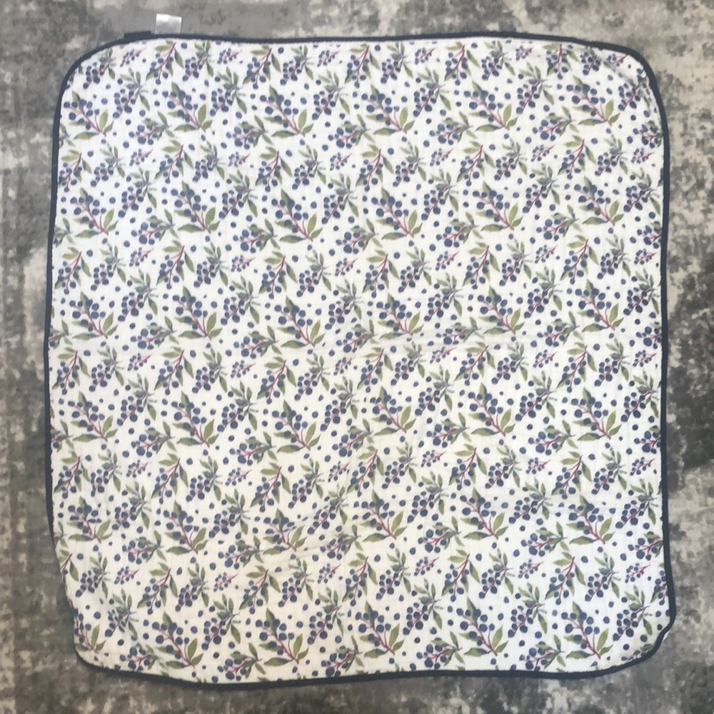 Huckleberry Reversible Muslin Quilt